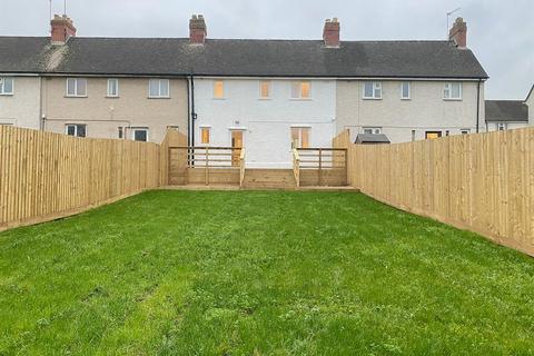 12 First Avenue, Dursley, GL11 4NW