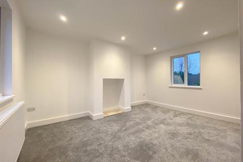 12 First Avenue, Dursley, GL11 4NW