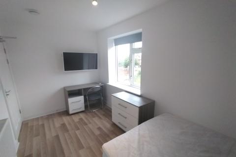 3 bedroom apartment to rent - Middle Street, Beeston, NG9 2AR