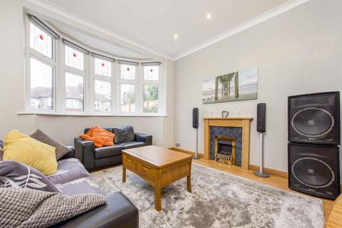 41 Leyfield, Worcester Park, KT4 7LP