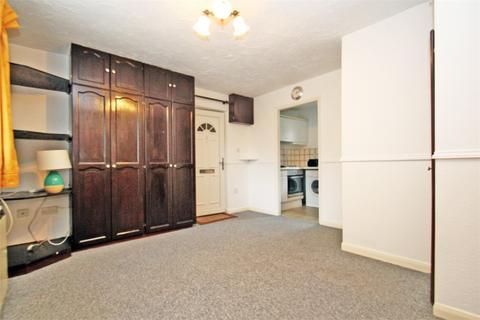 Studio for sale - HAYES, Middlesex