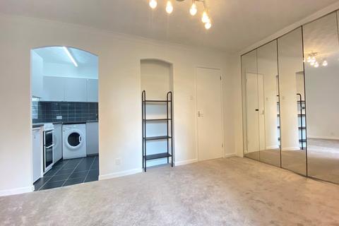 Studio for sale, Amberley Way, UXBRIDGE, Greater London