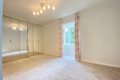 Studio for sale, Amberley Way, UXBRIDGE, Greater London