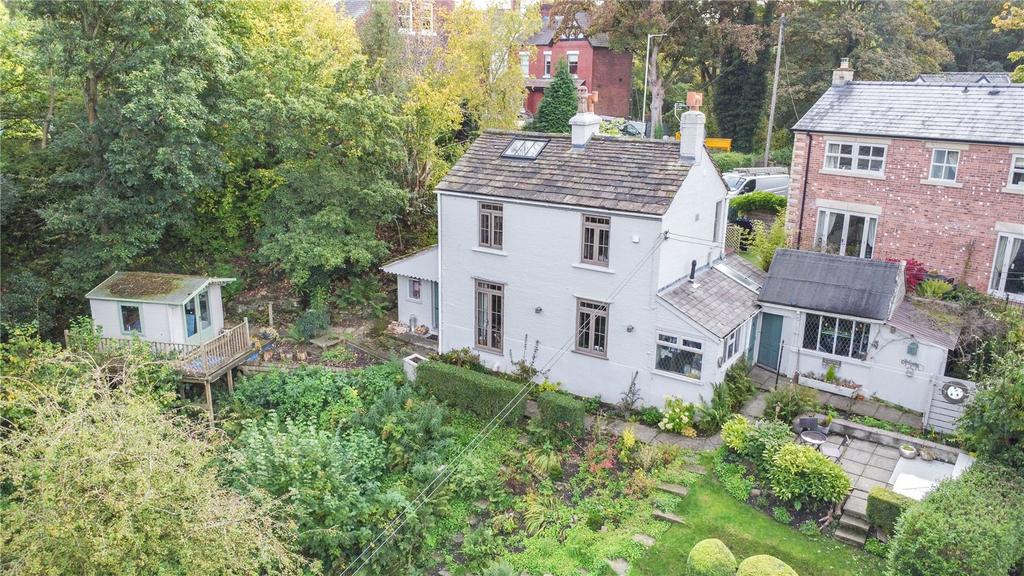 Longhurst Lane, Marple Bridge, SK6 2 bed detached house for sale £475,000