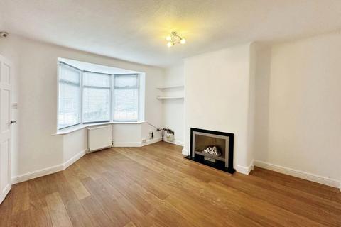 3 bedroom terraced house to rent, Broomhall Road, Pendlebury, Swinton, Manchester, M27
