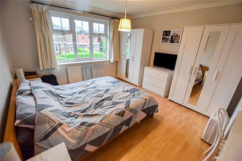 2 bedroom flat to rent, Ellesmere Road, Eccles, Manchester, M30