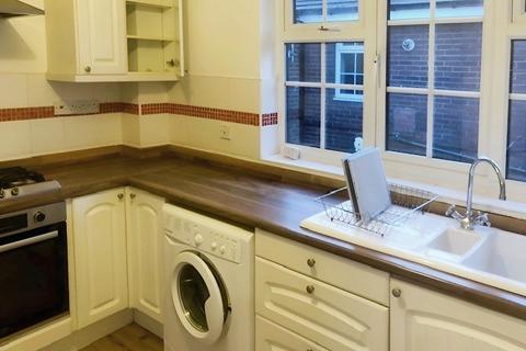 2 bedroom flat to rent, Ellesmere Road, Eccles, Manchester, M30