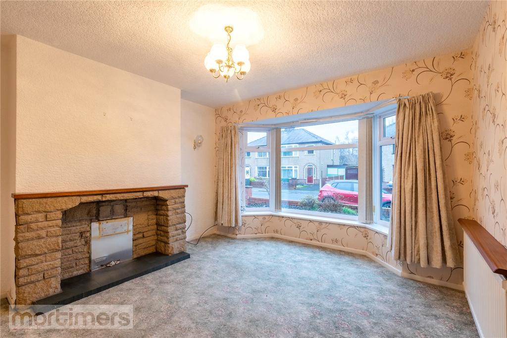 Feniscliffe Drive, Blackburn, BB2 3 bed semidetached house £189,950