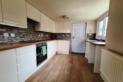 28 Heol Las, Pencoed, Bridgend, CF35 6YW