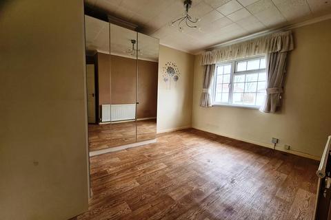 28 Heol Las, Pencoed, Bridgend, CF35 6YW