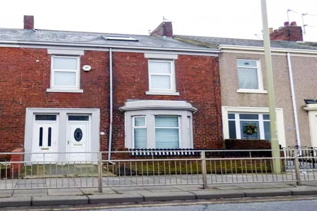 Victoria Road East, Hebburn 2 bed flat £500 pcm (£115 pw)