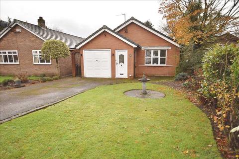 2 bedroom detached bungalow for sale - St Catherine's Close, Leyland