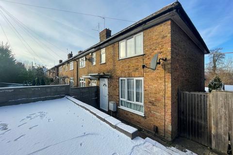 3 bedroom terraced house to rent, Spearing Road,