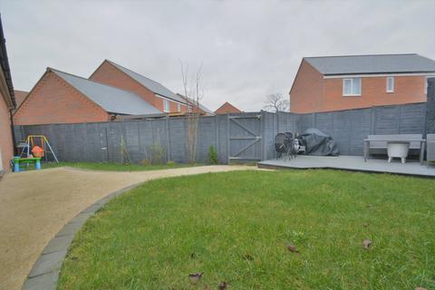 14 Harvest Way, Harleston, IP20 9GD