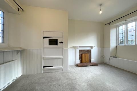 3 bedroom semi-detached house to rent, Wormleighton