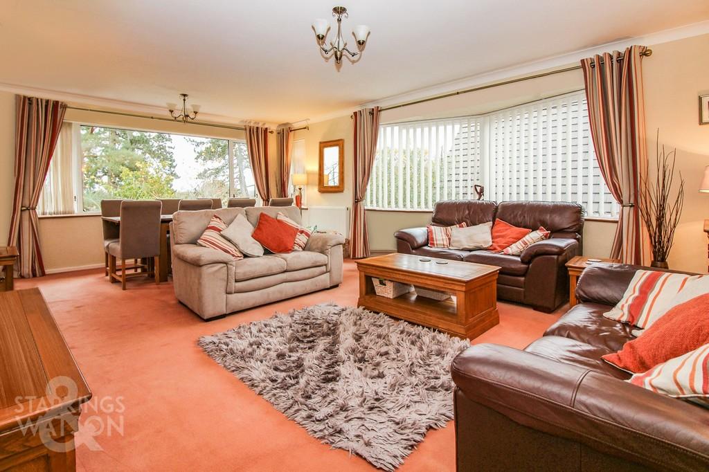 Postwick Lane, Brundall, Norwich 3 bed apartment £350,000