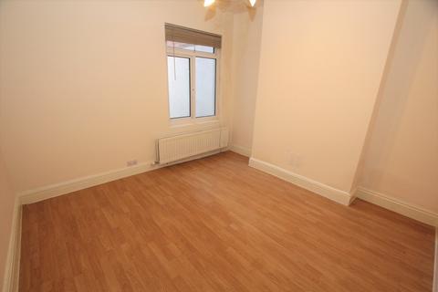 4 bedroom terraced house to rent, 12 Lord Street