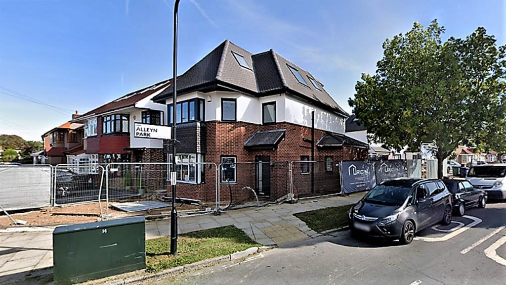 Thorncliffe Road, Southall 5 bed detached house £1,000,000