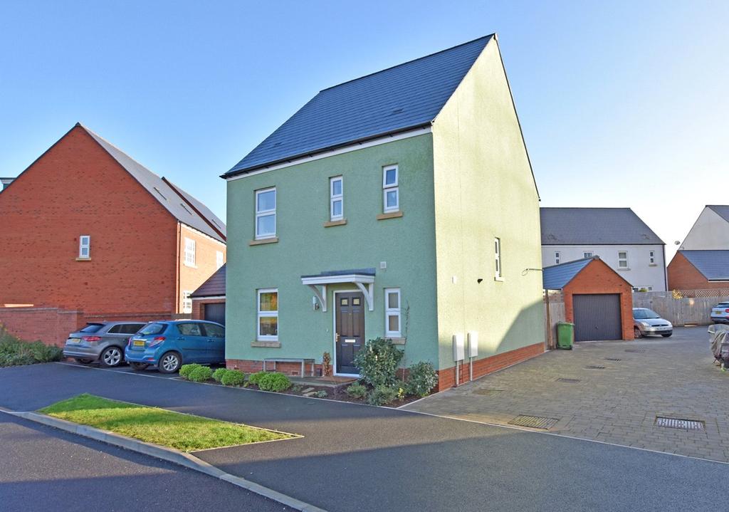 Seabrook Orchards, Exeter 3 bed detached house £410,000
