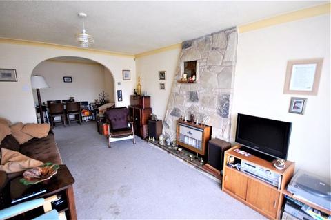 59 Clewley Drive, Wolverhampton, WV9 5LB