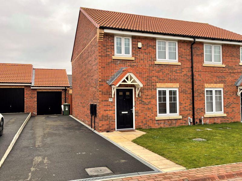 Dyce Close, Eaglescliffe, Stockton... 3 bed semi-detached house - £195,000