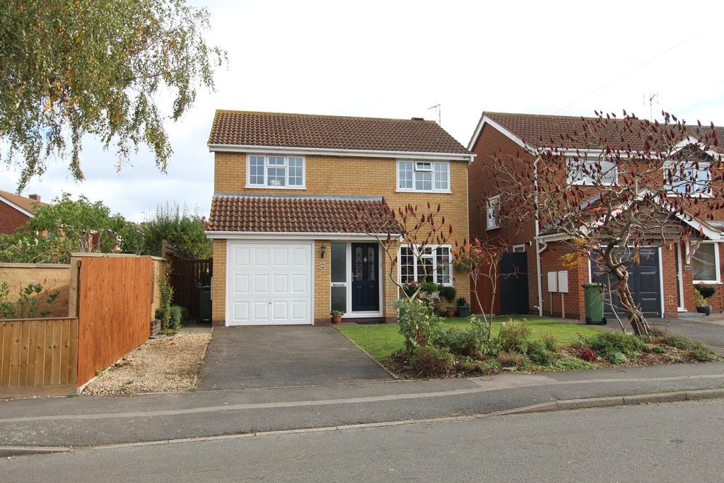Burnham Drive, Whetstone, Leicester, LE8 4 bed detached house £320,000
