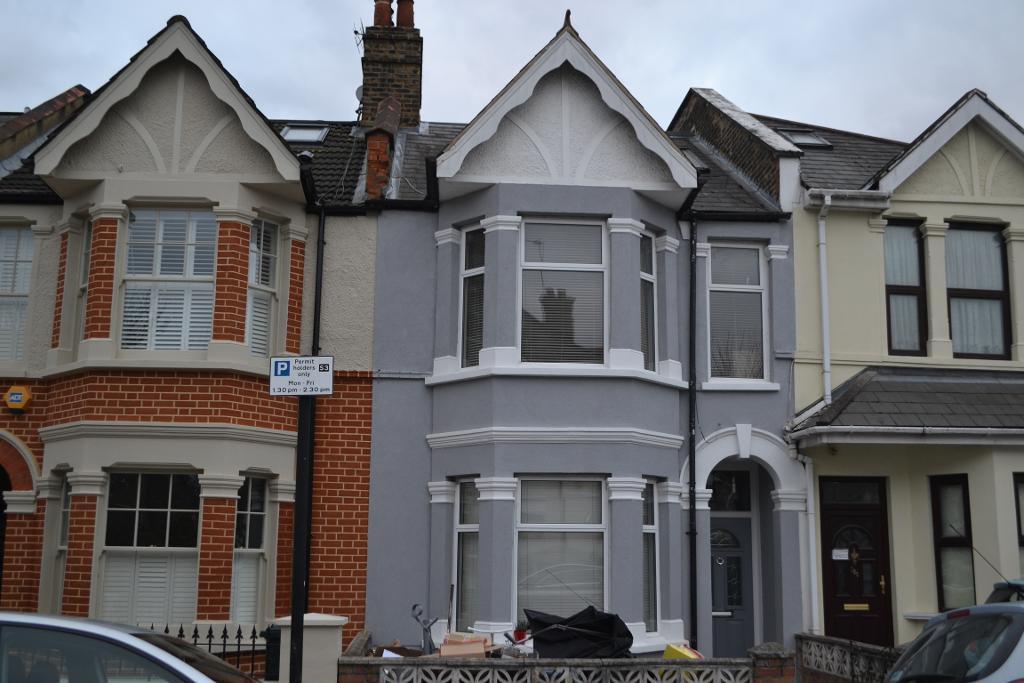 Lavenham Road, Southfields, Greater London, London, SW18 5EP 4 bed