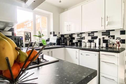 36 Badgers Way, Heath Hayes, Cannock, WS12 3XQ