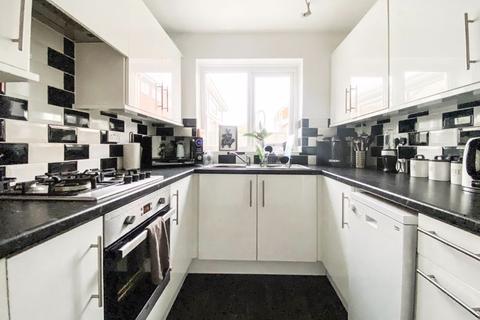 36 Badgers Way, Heath Hayes, Cannock, WS12 3XQ