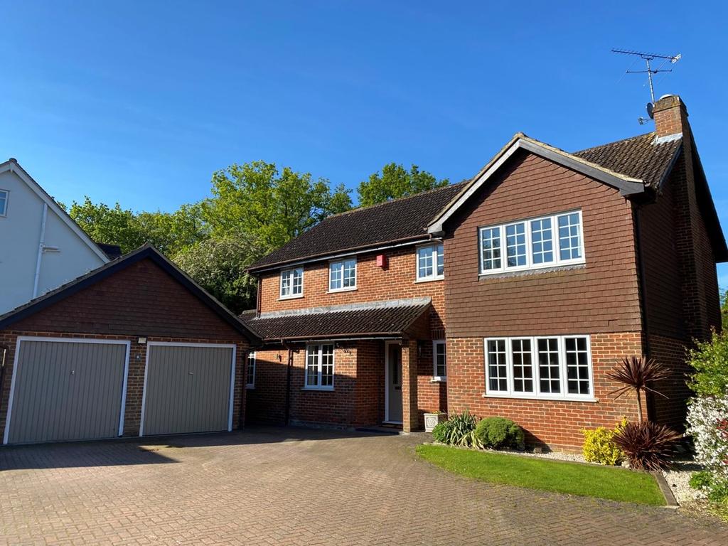 Randall Mead, Foxley Fields... 4 bed detached house £925,000