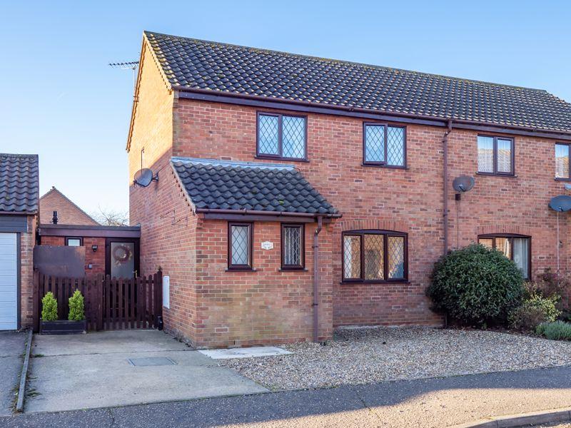 Weavers Close, Stalham 4 bed semidetached house £280,000