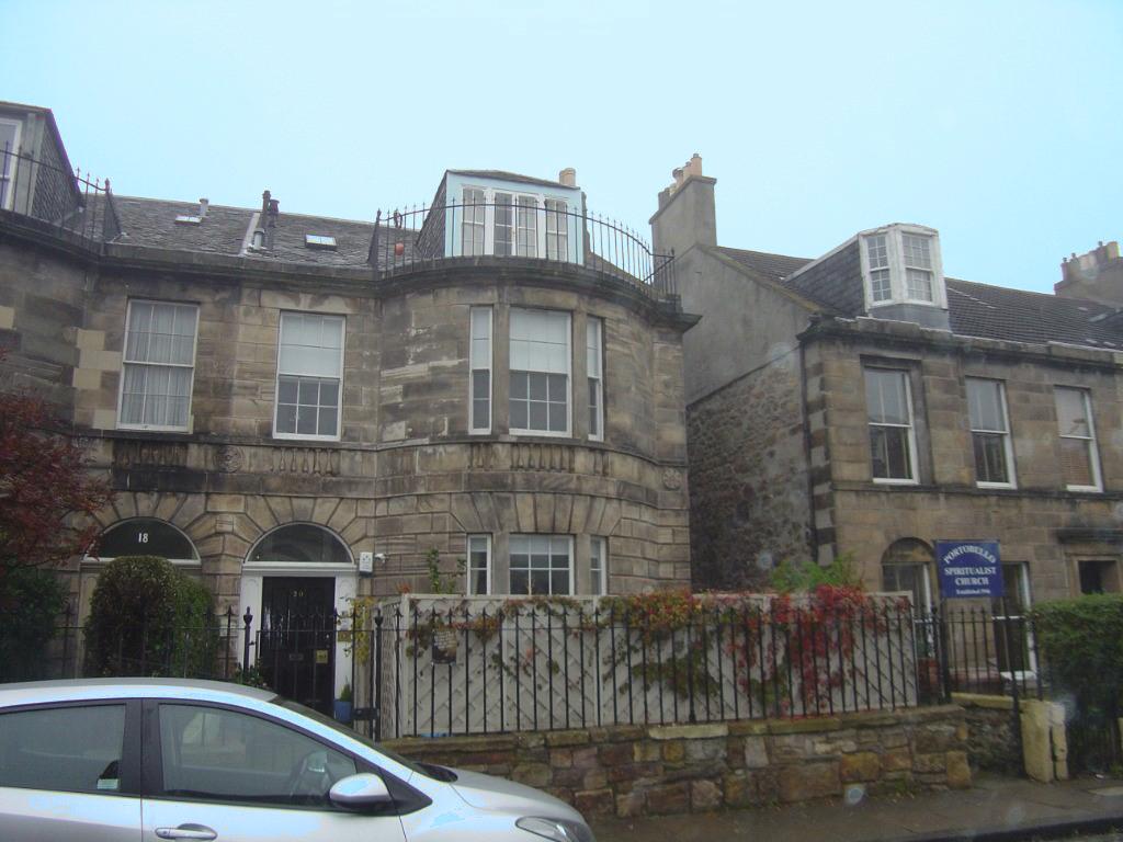 Bath Street, Portobello, Edinburgh, EH15 2 bed flat £950 pcm (£219 pw)