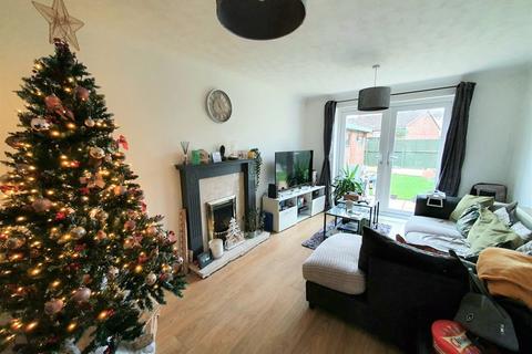 85 Haycroft Drive, Matson, Gloucester, GL4 6XX