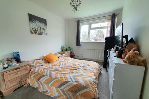 85 Haycroft Drive, Matson, Gloucester, GL4 6XX