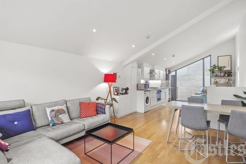 2, The Court, 109d Cornwallis Road, London, N19 4LQ