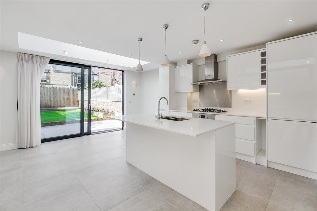 Elliott Road, Chiswick, London 4 bed semidetached house £5,300 pcm