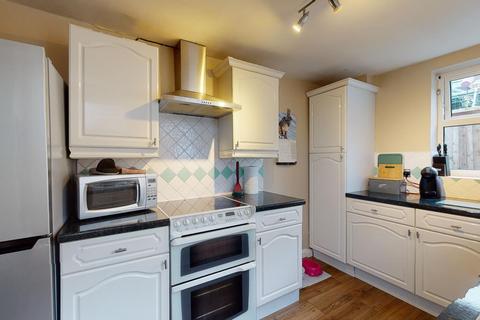 61 Longfield Road, Dover, CT17 9QR