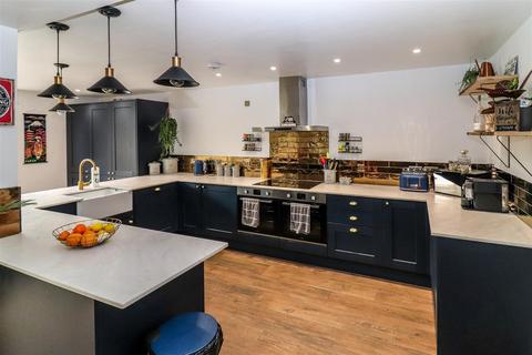 7 Inkerman Close, Hadleigh, Ipswich, IP7 5BN