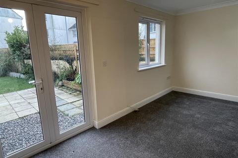 27 Springfields, Bugle, St Austell, PL26 8SJ