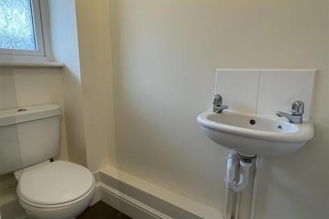 27 Springfields, Bugle, St Austell, PL26 8SJ
