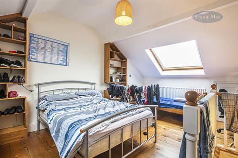 153 Cross Lane, Sheffield, S10 1WN