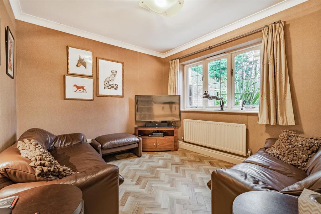 8484826-interior08.jpg