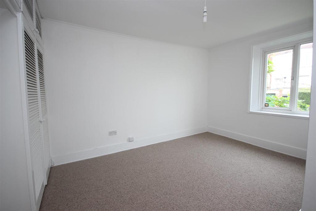 Bedroom 1.JPG
