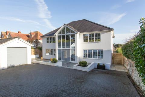 5 bedroom detached house for sale - North Foreland Road, Broadstairs