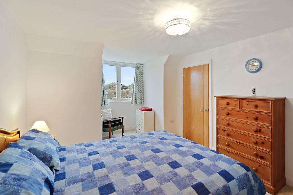 Bedroom alt.jpg