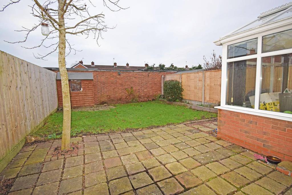 16 Church Road, garden.jpg