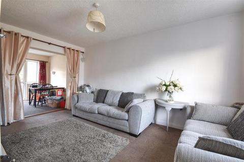 4b Buxton Drive, Bexhill-on-sea, TN39 4BD