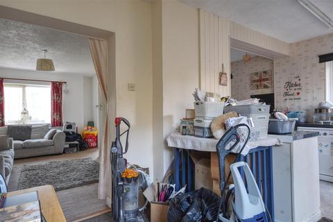 4b Buxton Drive, Bexhill-on-sea, TN39 4BD