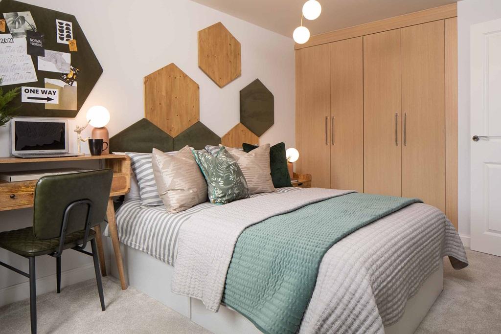 Woodcote Bedroom 2 H814601 Linmere