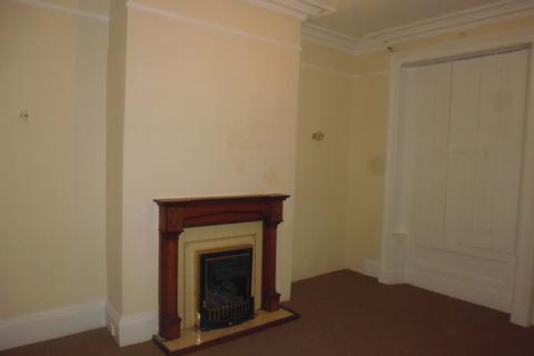 4 bedroom terraced house to rent, Manchester Road, Rochdale, OL11